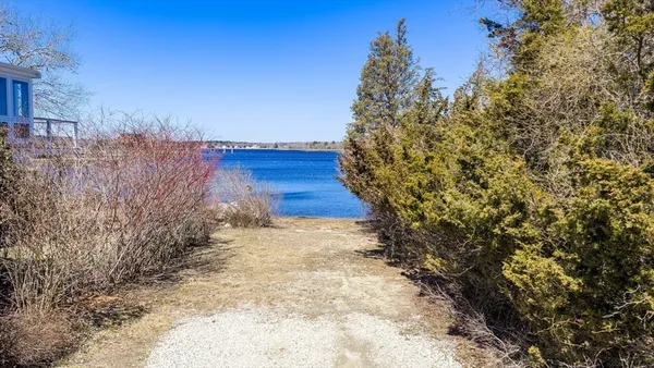 $1,050,000 | 16 Bass Point Road, Marion, MA 02738