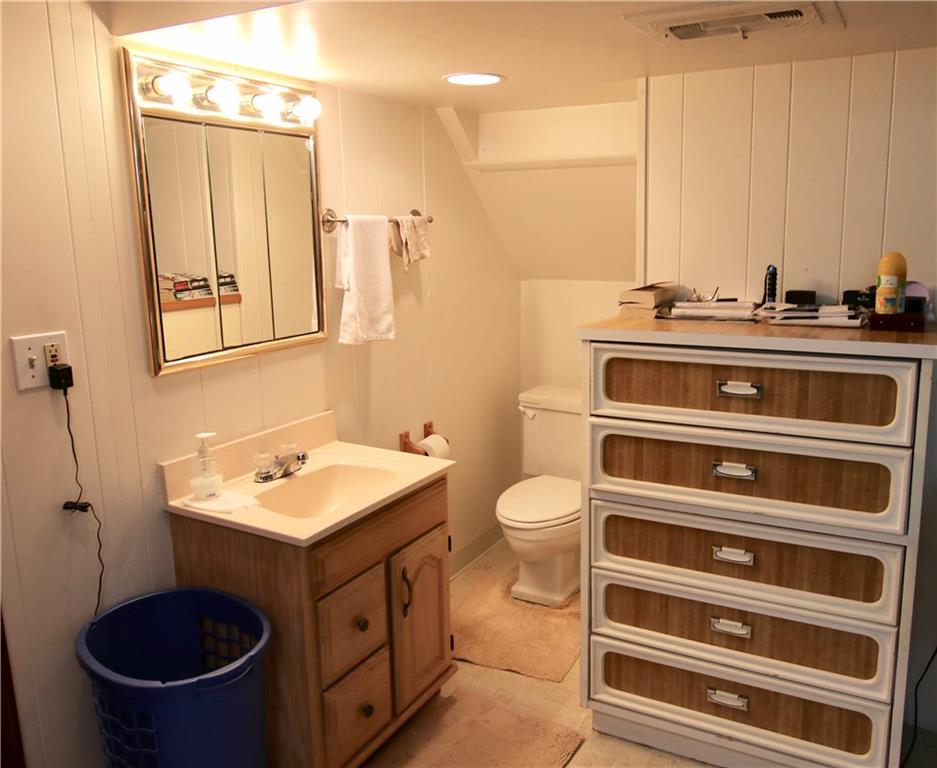 702 Lindsay Road Carnegie, PA 15106 - Photo 12 of 17 Basement bathroom