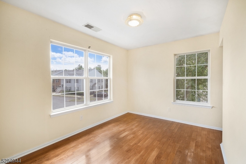 77 Williamson Court Bridgewater, NJ 08807 - Photo 13 of 28