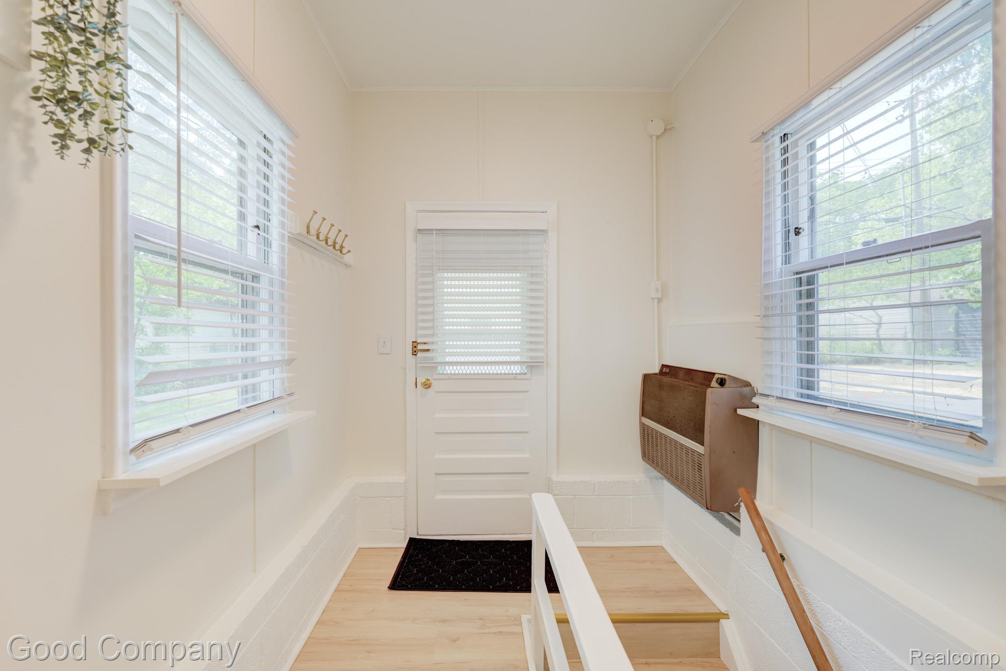 835 Allen Street Ferndale, MI 48220 - Photo 21 of 44 835 Allen St.-24.jpg