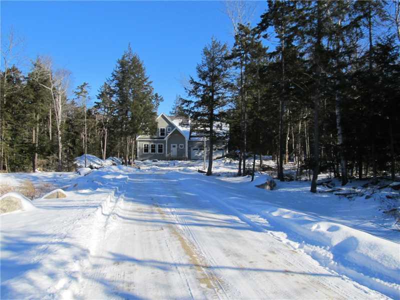 21 Newfield Road Freeport, ME 04032 - Photo 2 of 5 Exterior Front.