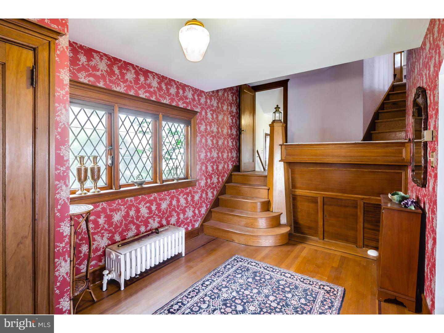 732 East Manoa Road Havertown, PA 19083 - Photo 3 of 25 Foyer