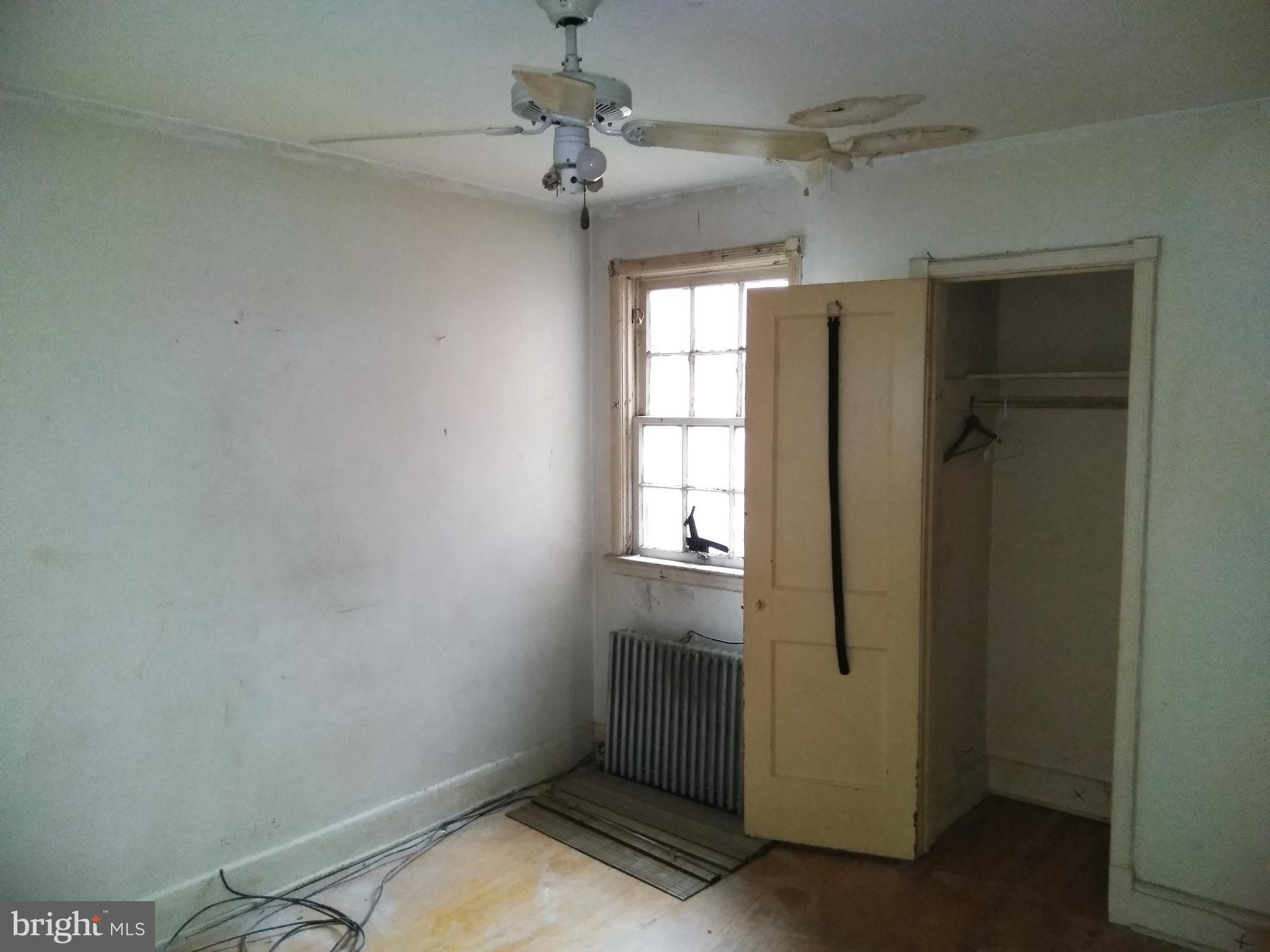 3709 Flowerton Road Baltimore, MD 21229 - Photo 7 of 9 Gallery Image 7
