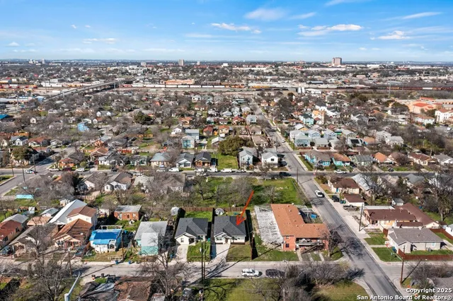 $2,100 | 531 Blaine, San Antonio, TX 78202