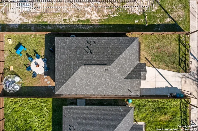 $2,100 | 531 Blaine, San Antonio, TX 78202