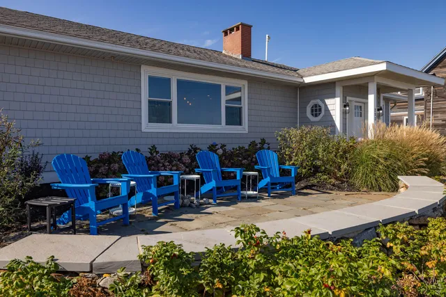 $2,995,000 | 293 Long Beach Avenue, York, ME 03909