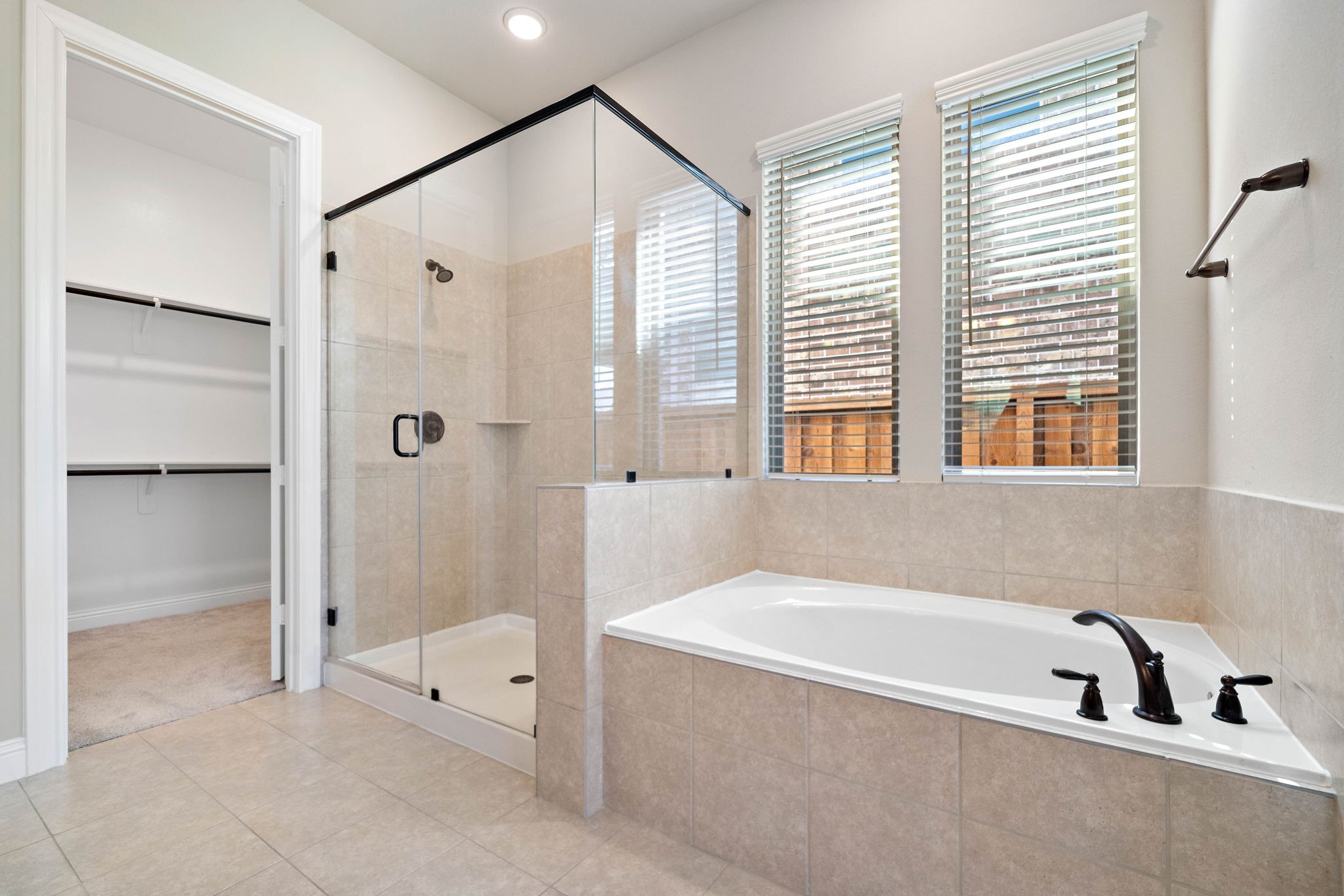 4218 Davis Oak Drive Spring, TX 77386 - Photo 13 of 23