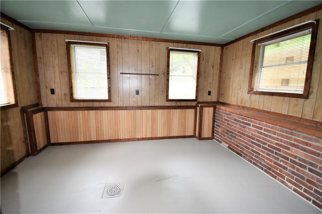 213 Wendel Road Irwin, PA 15642 - Photo 9 of 21