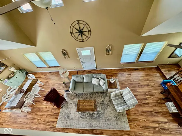 $290,000 | 609 North Maple Street, Veedersburg, IN 47987