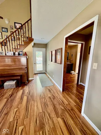 $290,000 | 609 North Maple Street, Veedersburg, IN 47987