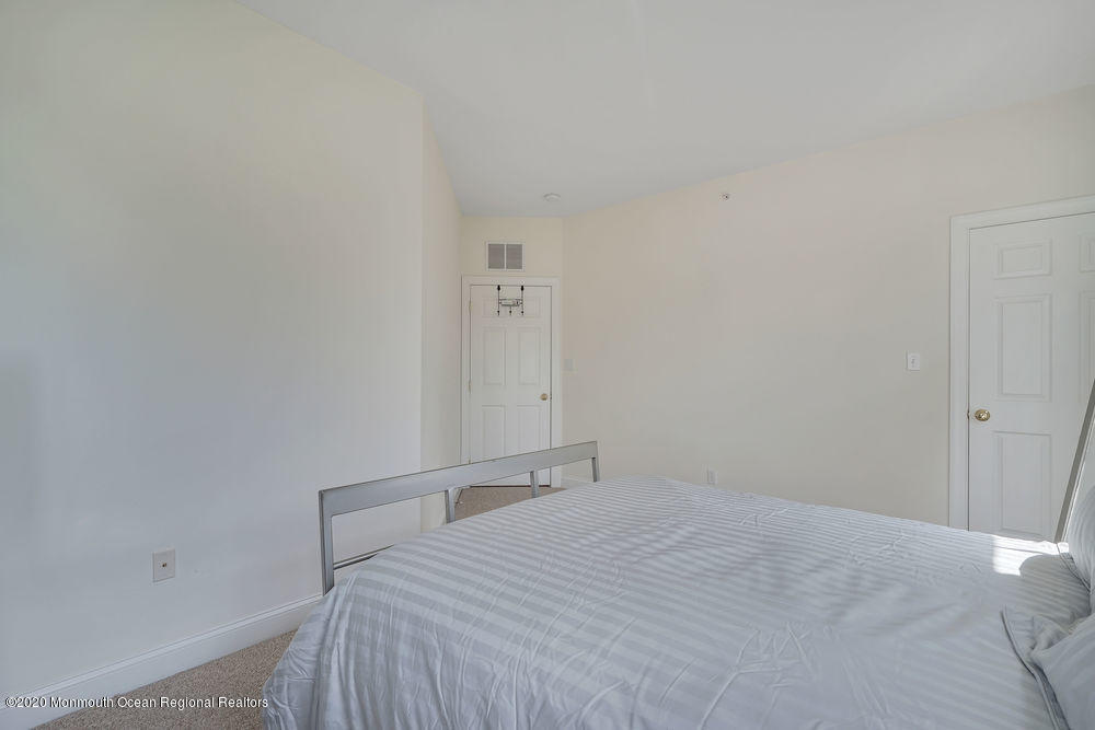 812 Abby Road Middletown, NJ 07748 - Photo 24 of 42 032_dsc01284