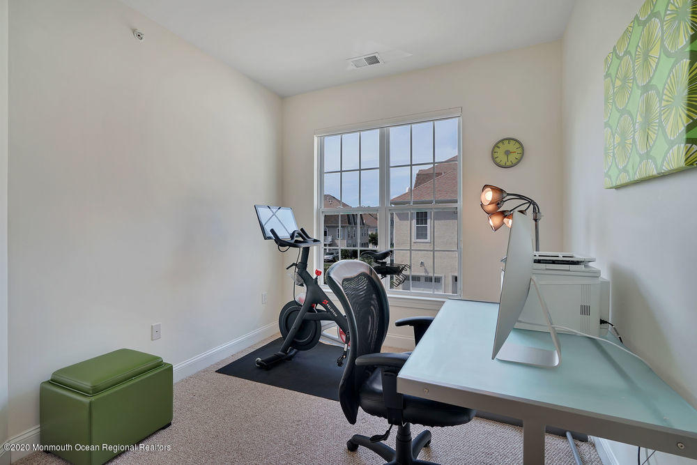 812 Abby Road Middletown, NJ 07748 - Photo 25 of 42 033_dsc01294