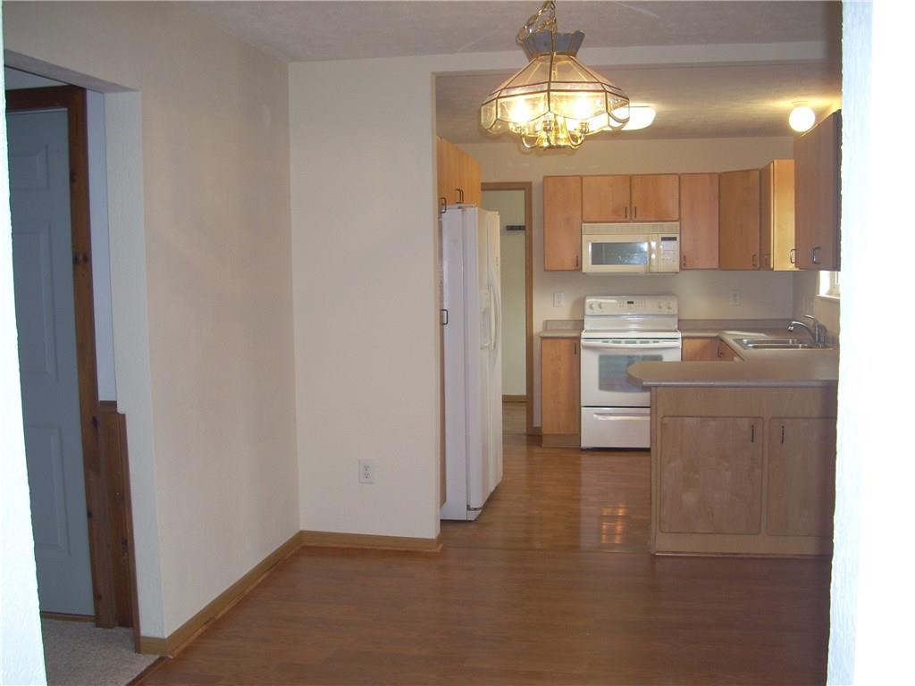 6136 Wexford Road Indianapolis, IN 46220 - Photo 8 of 26