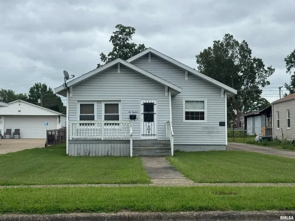 $69,000 | 214 South Main Street, Zeigler, IL 62999