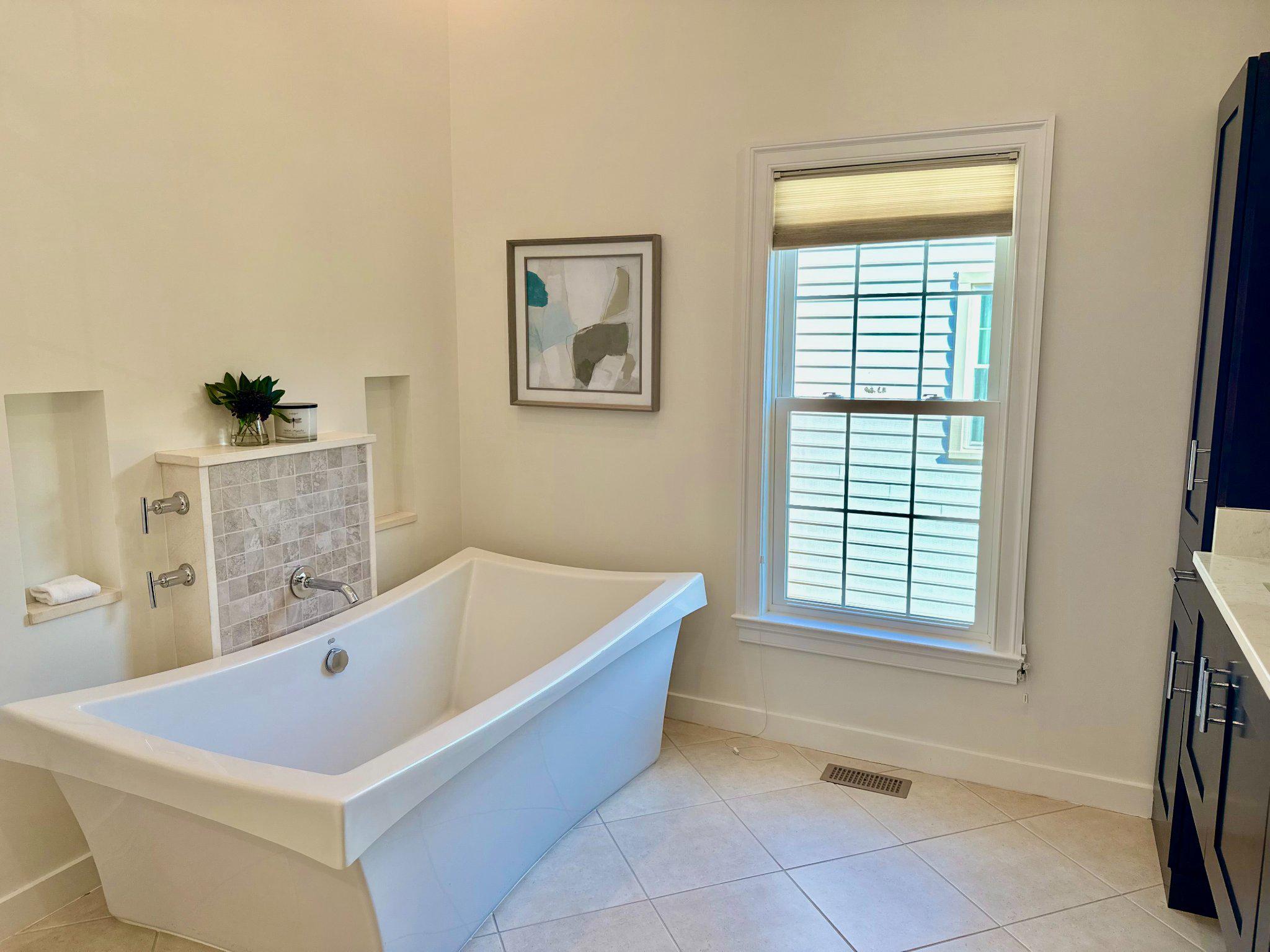 9733 Hidden Road Vienna, VA 22181 - Photo 20 of 39 Spa-like tub
