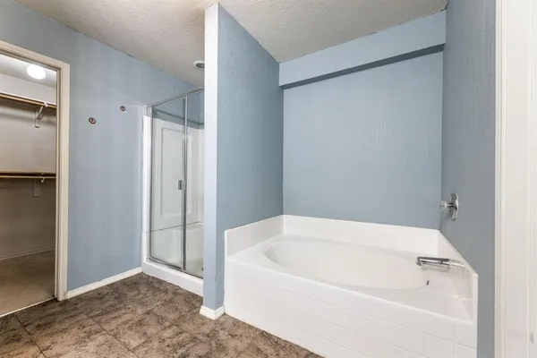 $2,400 | 8832 Stirrup Way, Fort Worth, TX 76244