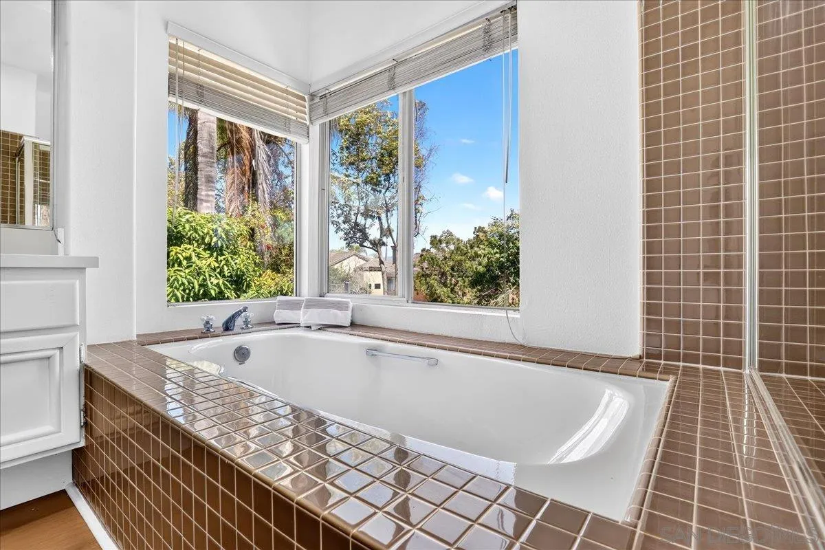 13957 Carmel Ridge Road San Diego, CA 92128 - Photo 35 of 57 Gallery Image 35