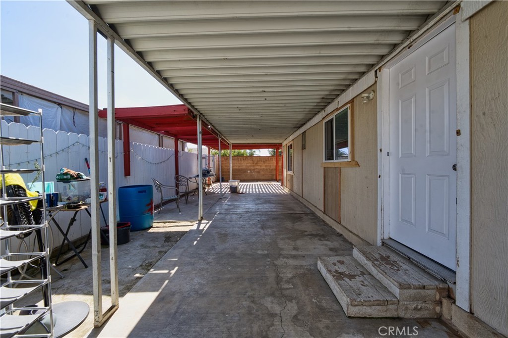 700 South Shafter, Unit 20 Shafter, CA 93263 - Photo 15 of 18 a view of a room with gym equipment