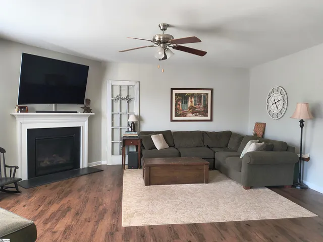 $328,250 | 113 Prairie Wolf Run, Duncan, SC 29334