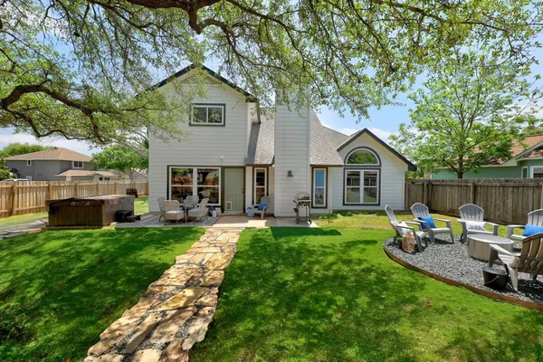 $2,300 | 901 Oakcrest Circle, Cedar Park, TX 78613