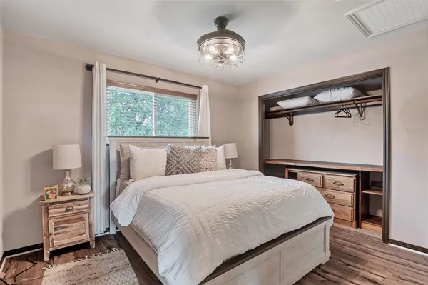 $2,300 | 901 Oakcrest Circle, Cedar Park, TX 78613