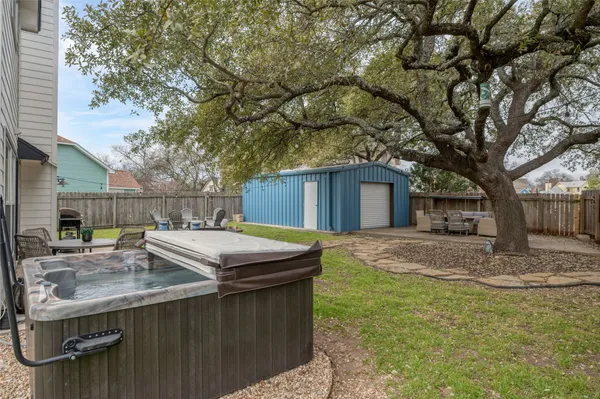 $2,300 | 901 Oakcrest Circle, Cedar Park, TX 78613
