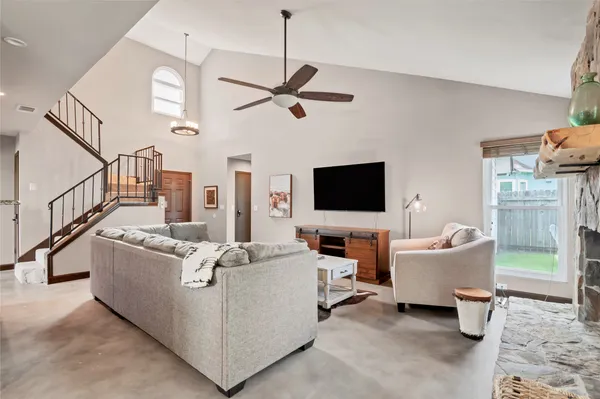 $2,300 | 901 Oakcrest Circle, Cedar Park, TX 78613