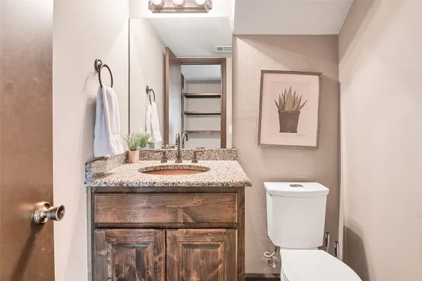 $2,300 | 901 Oakcrest Circle, Cedar Park, TX 78613