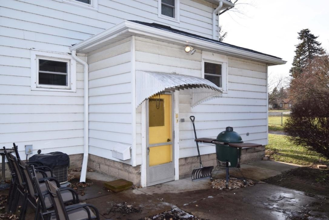 408 Schuring Road Portage, MI 49024 - Photo 8 of 50 8B6D53D1-3270-4626-A6A0-5DD324CA5C3D_1_1
