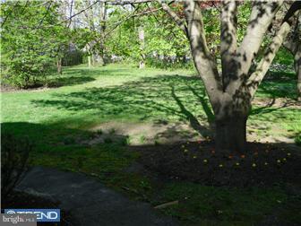 80 Crestline Road Strafford, PA 19087 - Photo 3 of 12