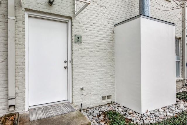 4122 Travis Street, Unit 2 Dallas, TX 75204 - Photo 18 of 19 a view of a door