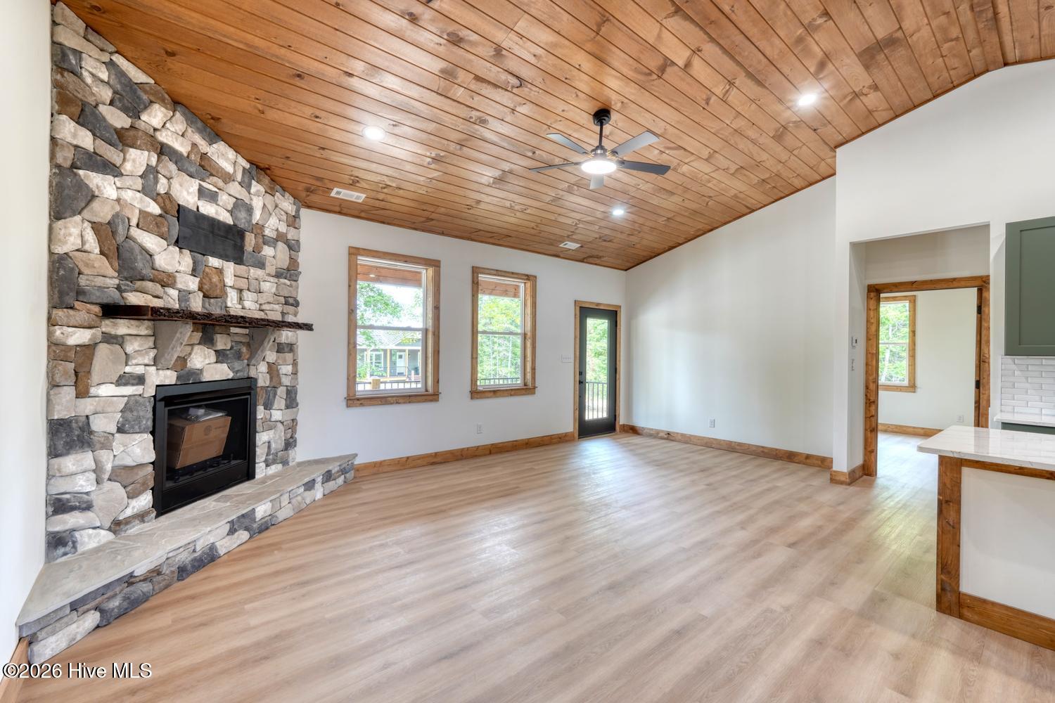 140 Short Oak Run Murphy, NC 28906 - Photo 14 of 81