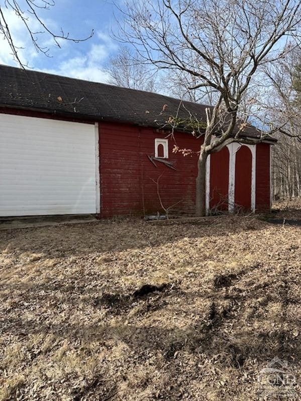 124 Plattekill Road Greenville, NY 12083 - Photo 13 of 14 a front view of house with yard