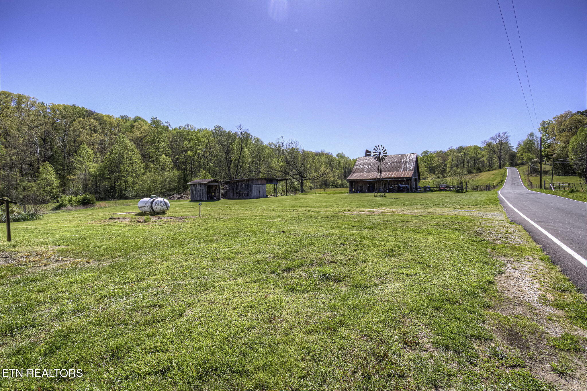 285 New Providence Road Tellico Plains, TN 37385 - Photo 28 of 45 IMG_4562