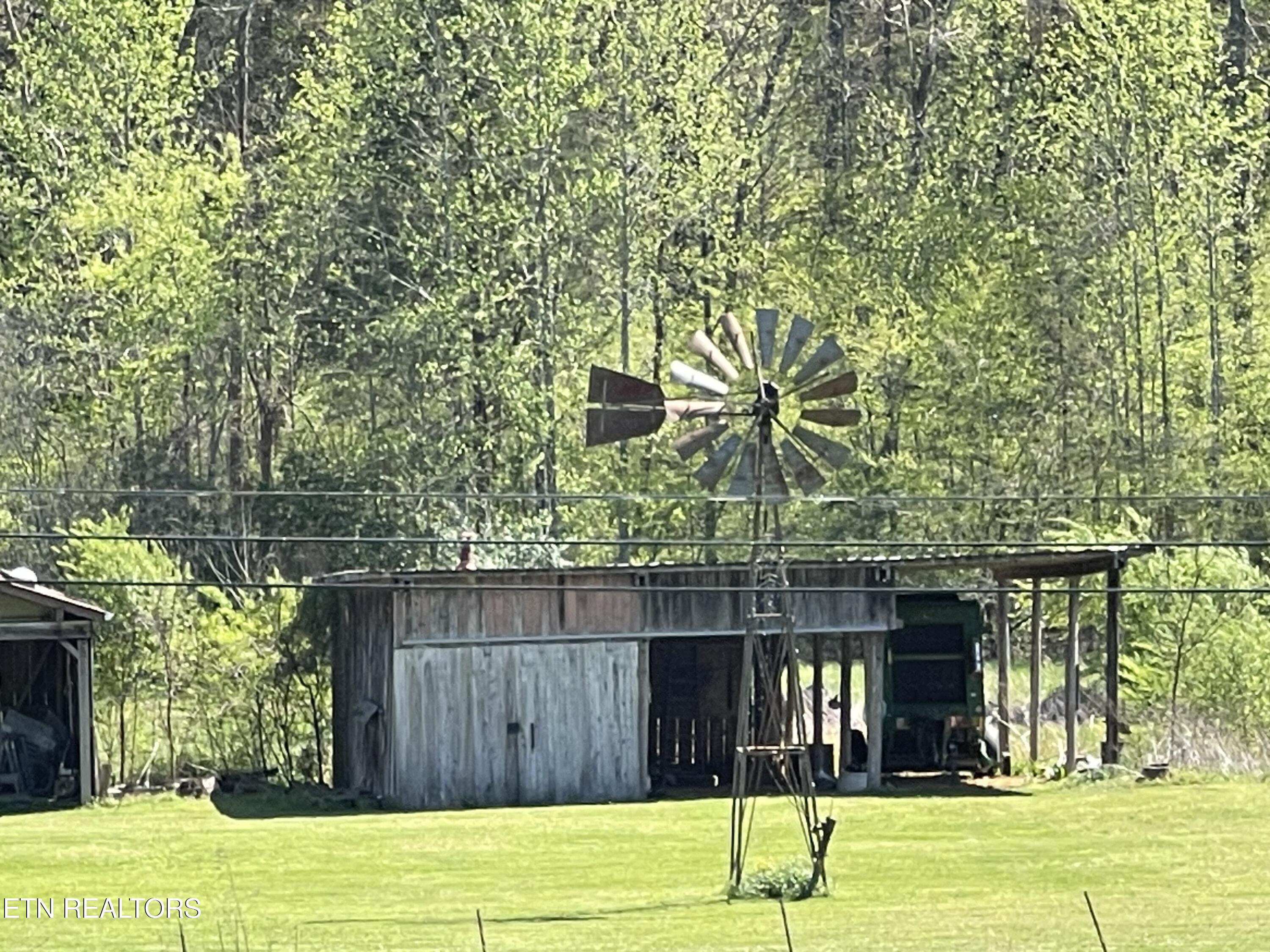 285 New Providence Road Tellico Plains, TN 37385 - Photo 35 of 45 IMG_1199