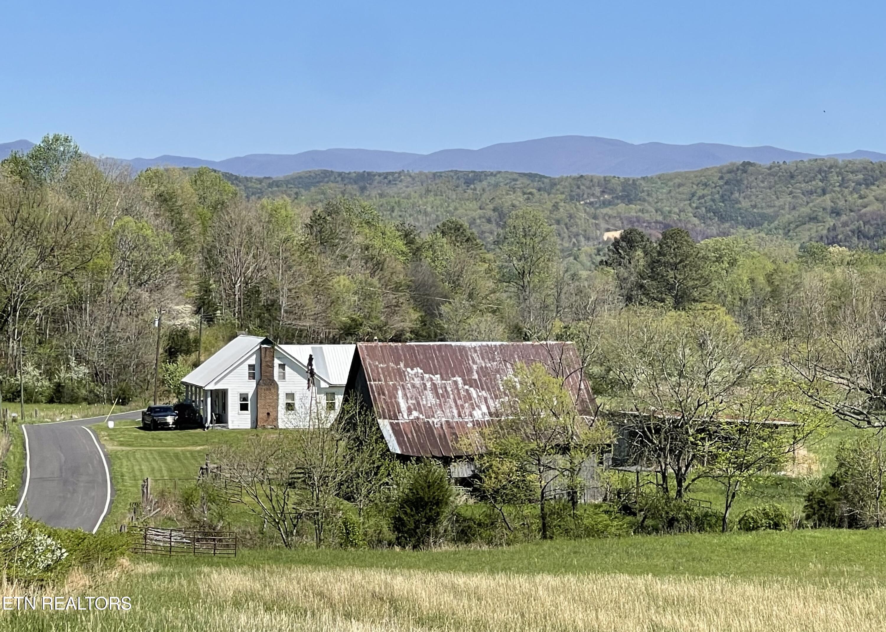285 New Providence Road Tellico Plains, TN 37385 - Photo 43 of 45 IMG_1155