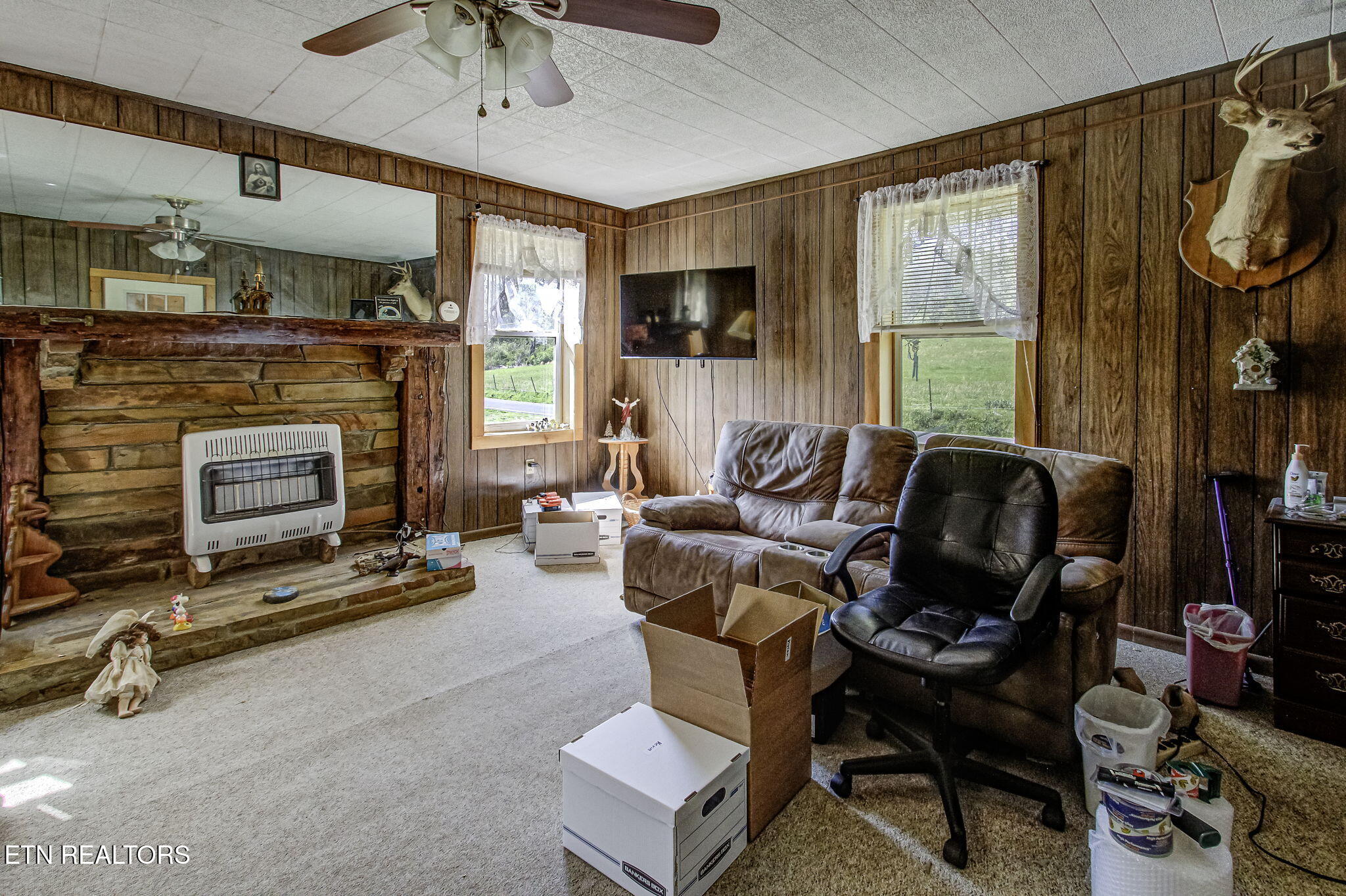 285 New Providence Road Tellico Plains, TN 37385 - Photo 10 of 45 IMG_4670