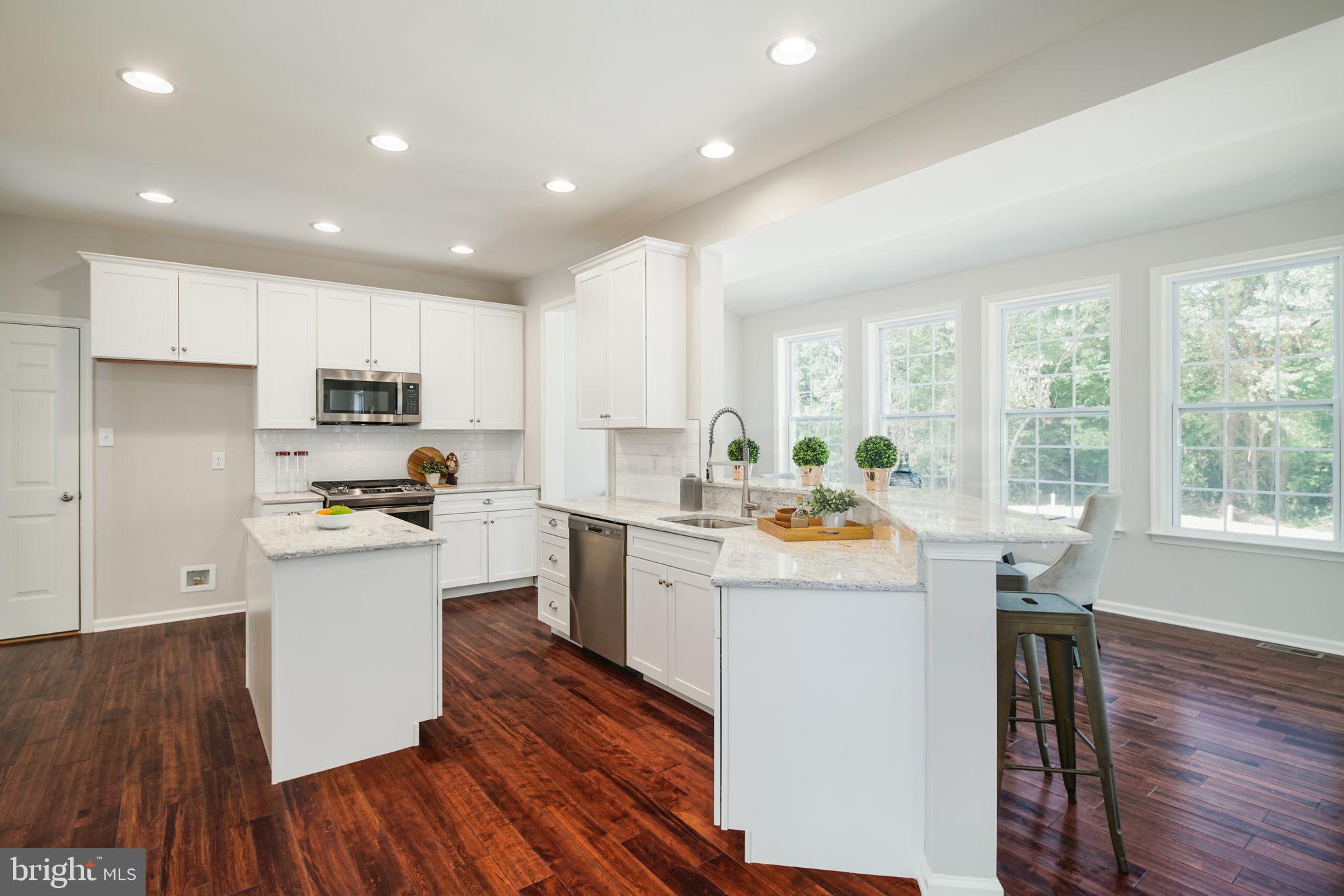 892 Centerton Road Mount Laurel, NJ 08054 - Photo 2 of 41