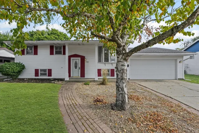 $165,000 | 1724 Gleason Drive, Rantoul, IL 61866