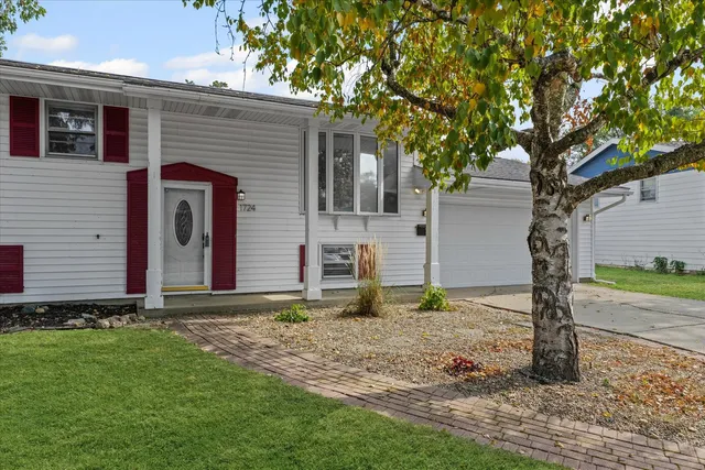 $165,000 | 1724 Gleason Drive, Rantoul, IL 61866