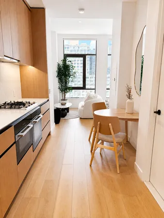 $4,800 | 480 Kent Avenue, Unit 14E | Williamsburg
