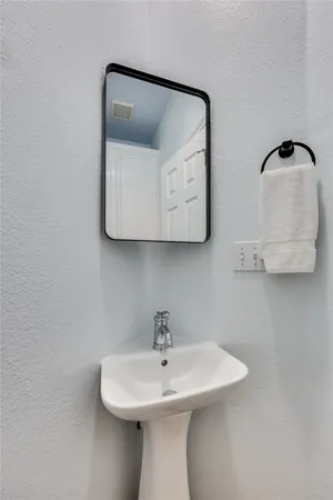 $575,000 | 1303 Cuernavaca Drive North, Unit B, Austin, TX 78733