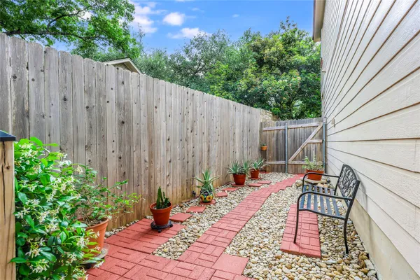 $575,000 | 1303 Cuernavaca Drive North, Unit B, Austin, TX 78733