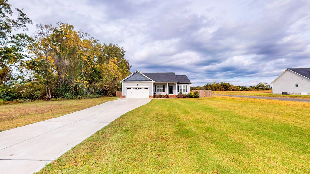 1406 River Run Road Selma, NC 27576 - Photo 3 of 38 Gallery Image 3