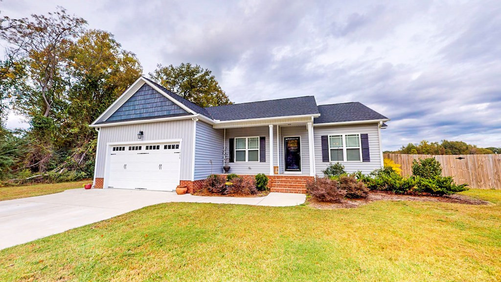 1406 River Run Road Selma, NC 27576 - Photo 4 of 38 Gallery Image 4