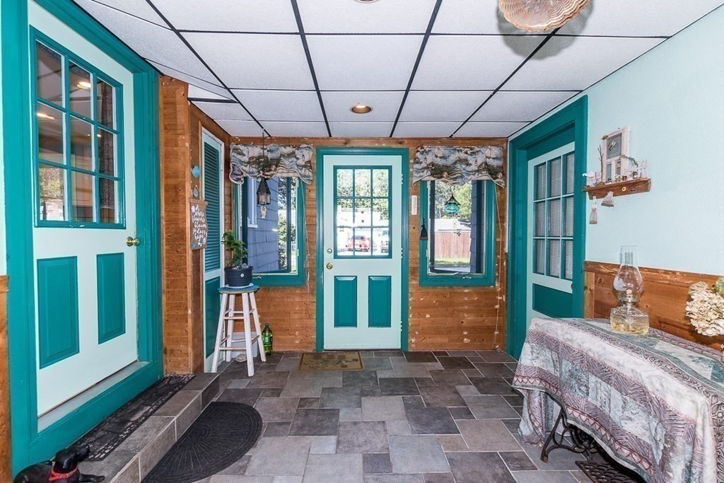 110 New Road East Providence, RI 02916 - Photo 15 of 38 Gallery Image 15