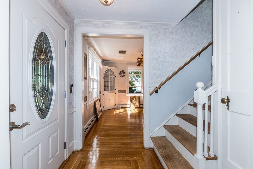110 New Road East Providence, RI 02916 - Photo 16 of 38 Gallery Image 16