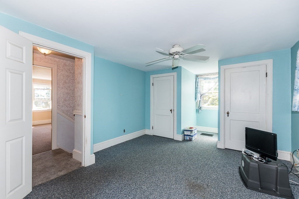 110 New Road East Providence, RI 02916 - Photo 20 of 38 Gallery Image 20