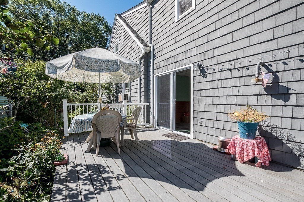 110 New Road East Providence, RI 02916 - Photo 33 of 38 Gallery Image 33