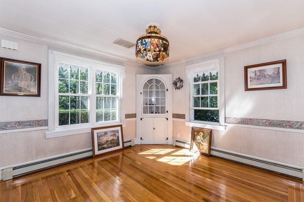 110 New Road East Providence, RI 02916 - Photo 8 of 38 Gallery Image 8